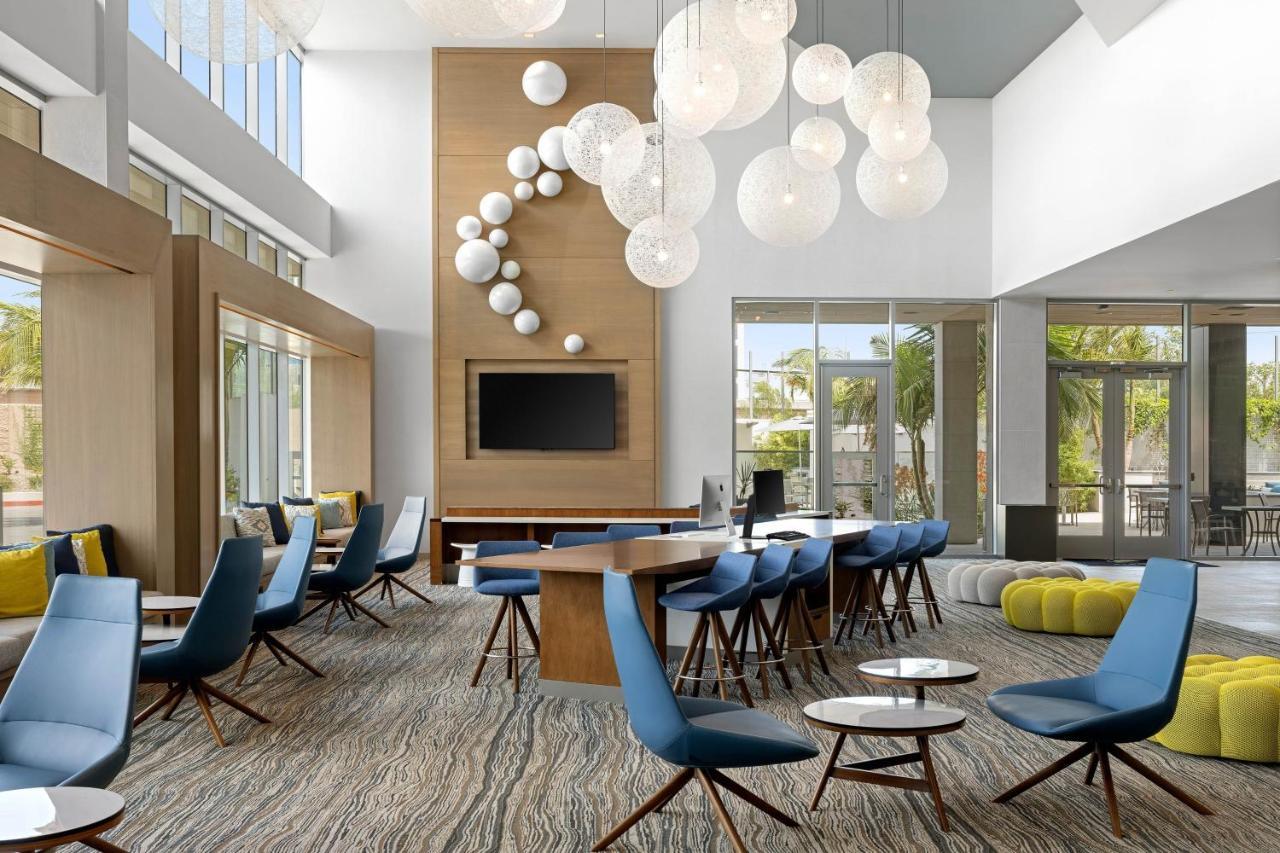 Hotel Element Convention Center 3*
