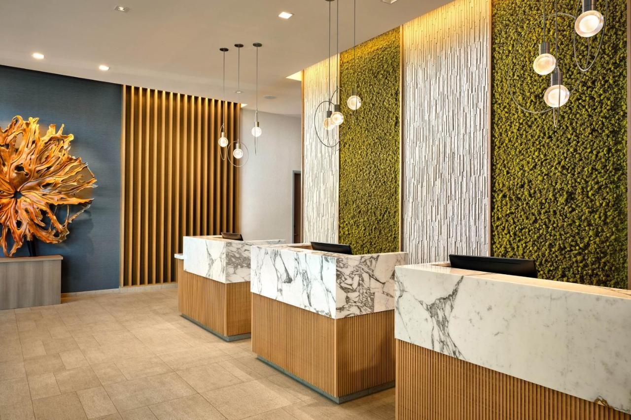 Hotel Element Convention Center
