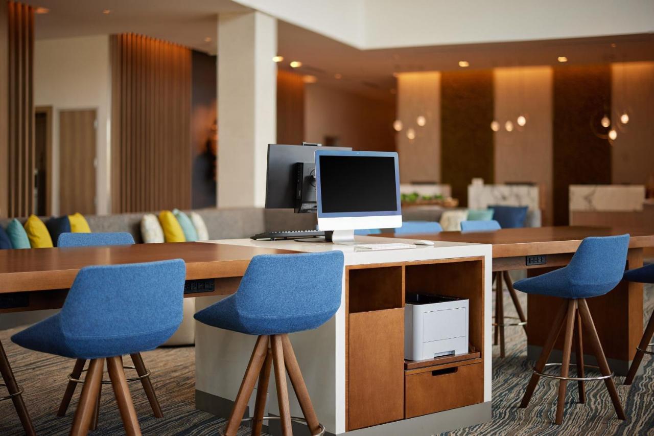 Hotel Element Convention Center